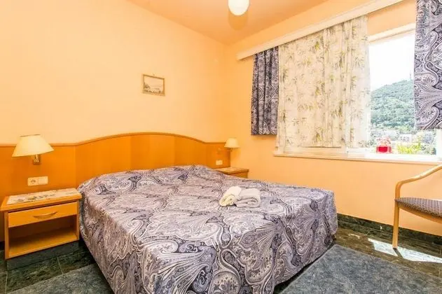 Apart Daire (Two-Bedroom Apartment with Terrace)