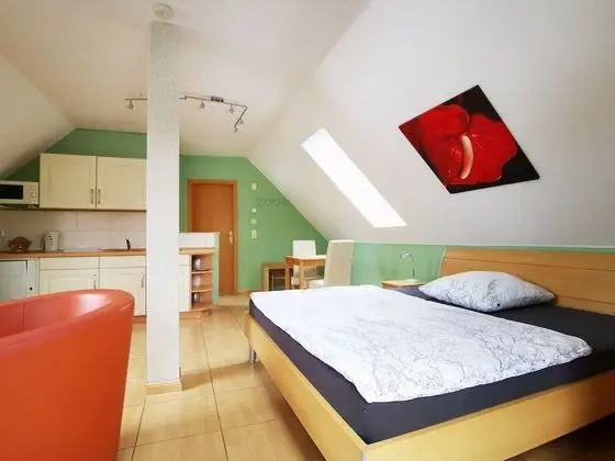 Standard Tek Büyük Yataklı Oda