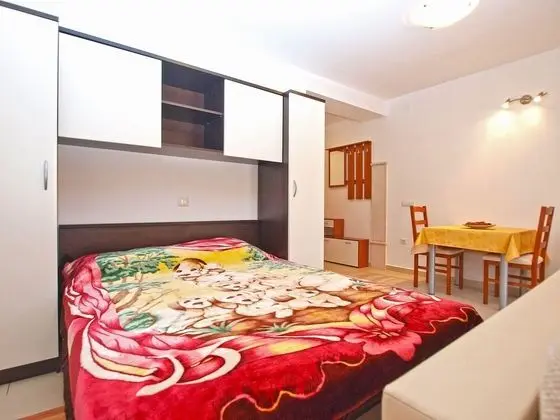 Apart Daire, 1 Yatak Odası (1299/12342)