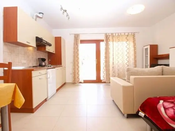 Apart Daire, 1 Yatak Odası (1299/12342)