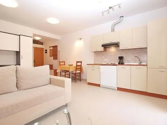 Apart Daire, 1 Yatak Odası (1299/12342)