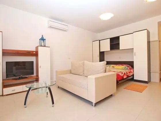 Apart Daire, 1 Yatak Odası (1299/12342)