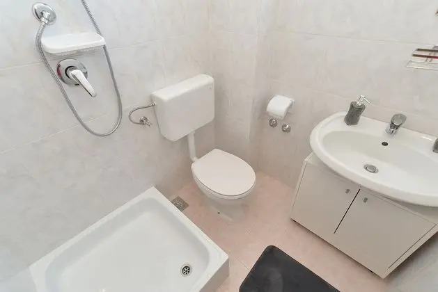 Apart Daire, 1 Yatak Odası (596/1439)