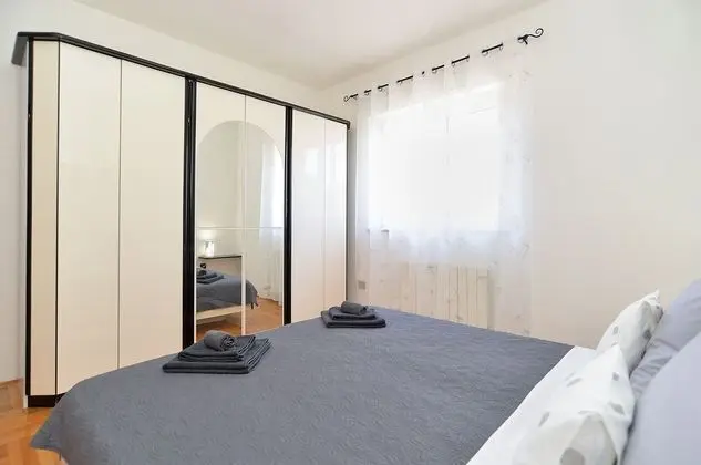 Apart Daire, 3 Yatak Odası (596/11102)