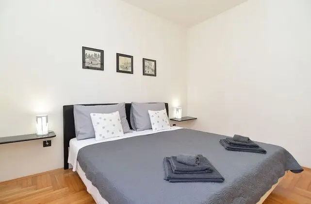 Apart Daire, 3 Yatak Odası (596/11102)