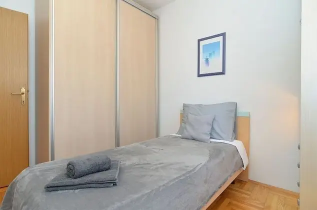 Apart Daire, 3 Yatak Odası (596/11102)