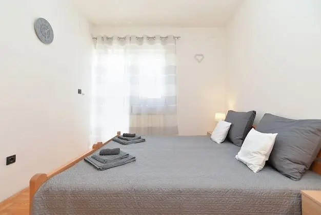 Apart Daire, 3 Yatak Odası (596/11102)