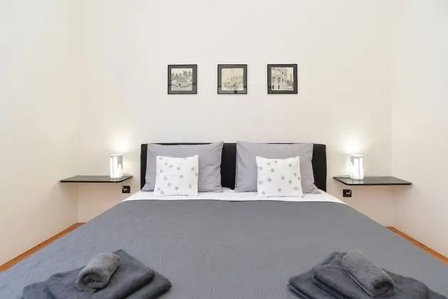 Apart Daire, 3 Yatak Odası (596/11102)