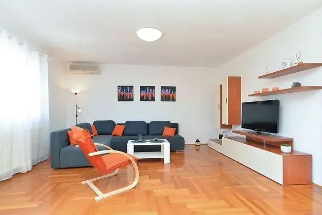 Apart Daire, 3 Yatak Odası (596/11102)