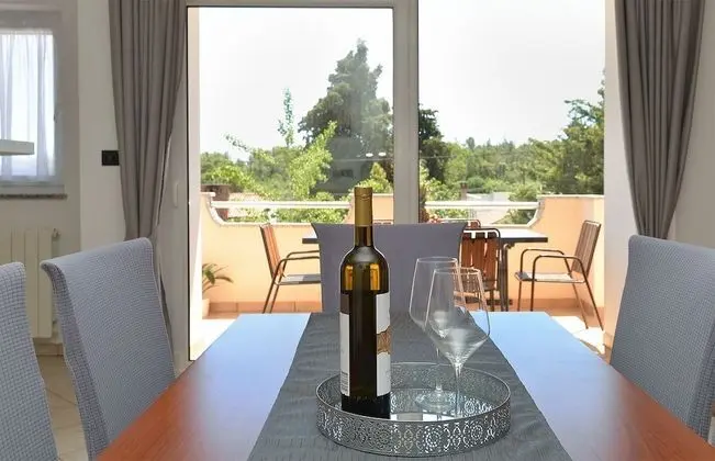 Apart Daire, 3 Yatak Odası (596/11102)