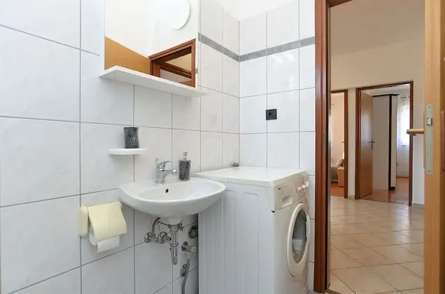 Apart Daire, 3 Yatak Odası (596/11102)