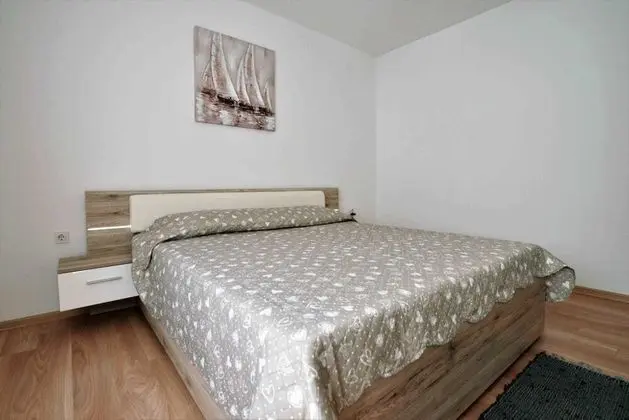 Apart Daire, Birden Çok Yatak, Bahçe Manzaralı