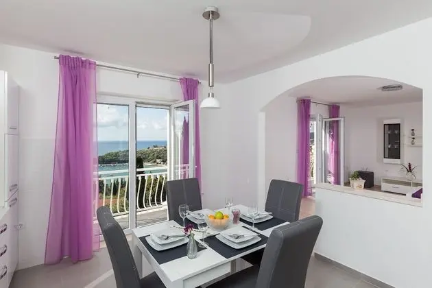 Apart Daire (Comfort Two Bedroom SeaView Apartment)
