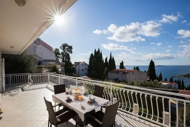 Apart Daire (Standard Two Bedroom SeaView Apartmen)