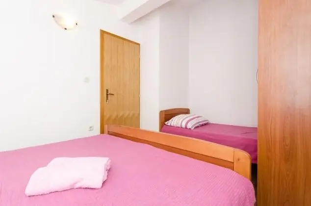 Apart Daire (One-Bedroom Apartment with Sea View 1)