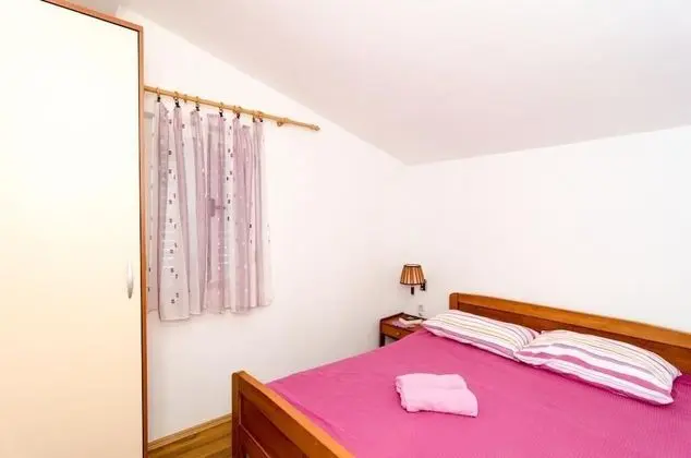 Apart Daire (One-Bedroom Apartment with Sea View 1)