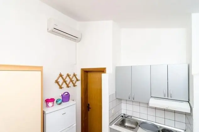 Apart Daire (One-Bedroom Apartment with Sea View 1)