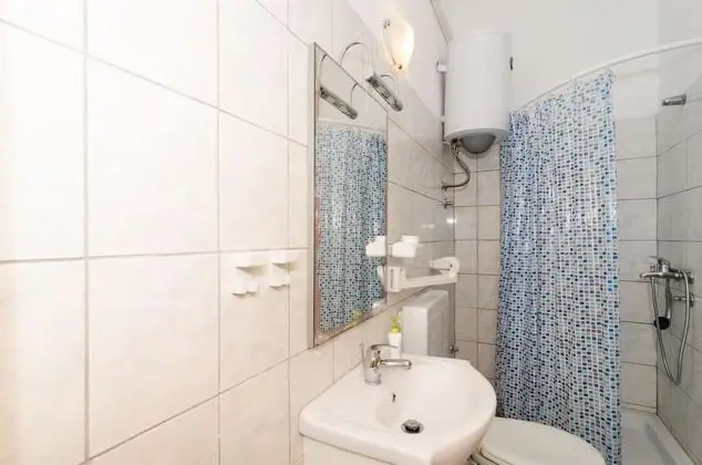 Apart Daire (One-Bedroom Apartment with Sea View 1)
