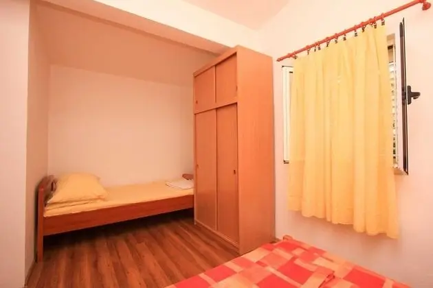 Apart Daire (One-Bedroom Apartment with Sea View 2)