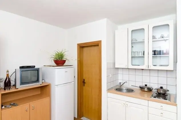 Apart Daire (One-Bedroom Apartment with Sea View 3)