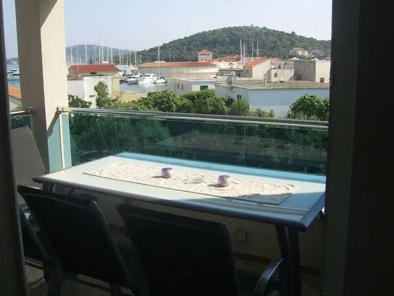 Çatı Katı Süiti (Penthouse)