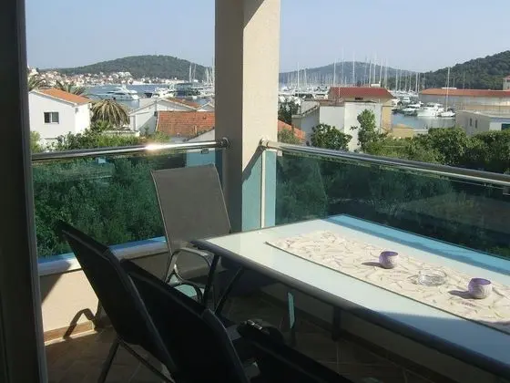 Çatı Katı Süiti (Penthouse)