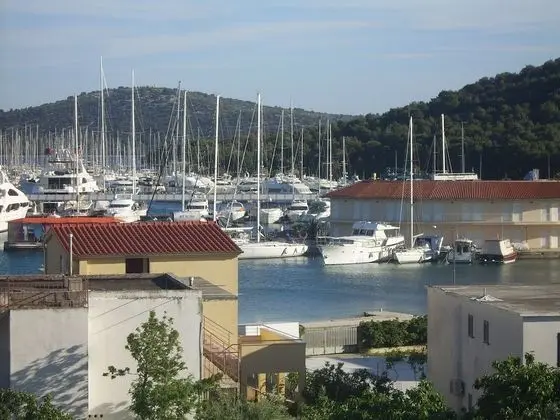 Çatı Katı Süiti (Penthouse)