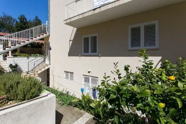 Stüdyo (Studio with Balcony)