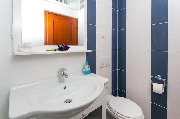 Stüdyo (Studio with Balcony)