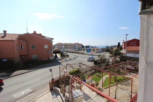 Tek Büyük Yataklı Oda, 1 Çift Kişilik Yatak, Küçük Mutfak, Deniz Manzaralı