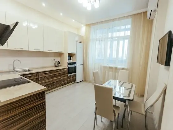 Superior Apart Daire, 1 Büyük (Queen) Boy Yatak ve Çekyat, Sigara İçilmez, Şehir Manzaralı