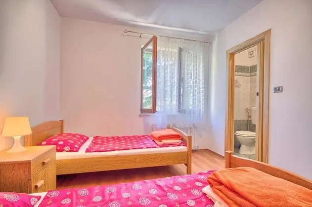 Apart Daire, 2 Yatak Odası, Sigara İçilmez