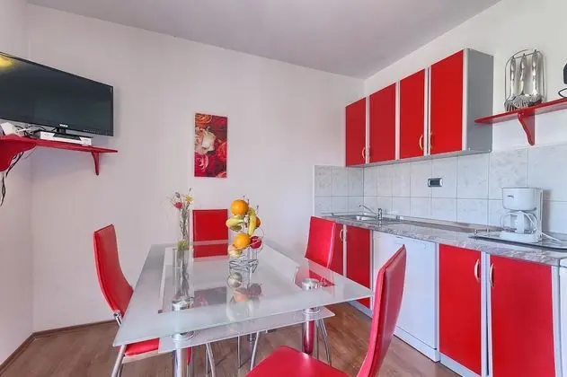 Apart Daire, 2 Yatak Odası, Sigara İçilmez