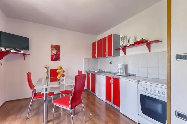 Apart Daire, 2 Yatak Odası, Sigara İçilmez