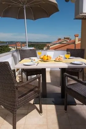 Comfort Apart Daire, 2 Yatak Odası, Balkon (1)