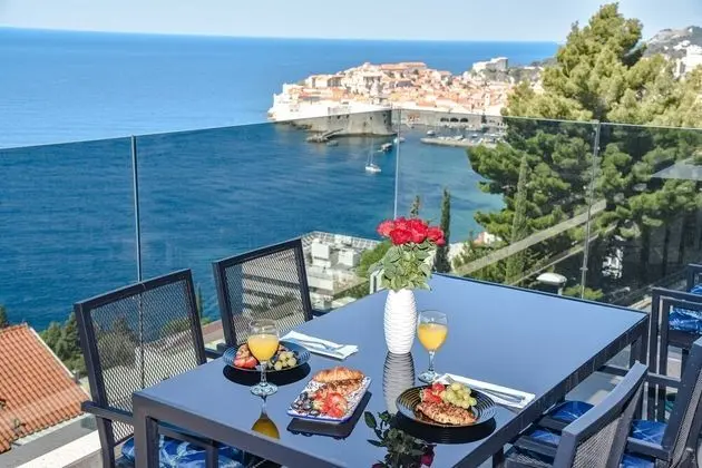 Apart Daire (Two bedroom Apartment with Terrace an)