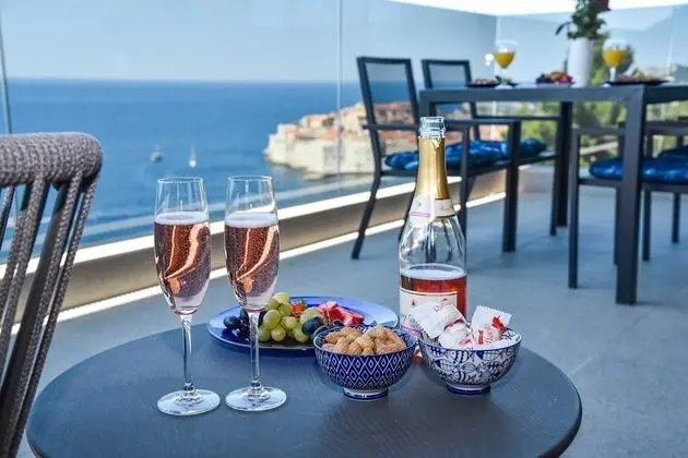 Apart Daire (Two bedroom Apartment with Terrace an)