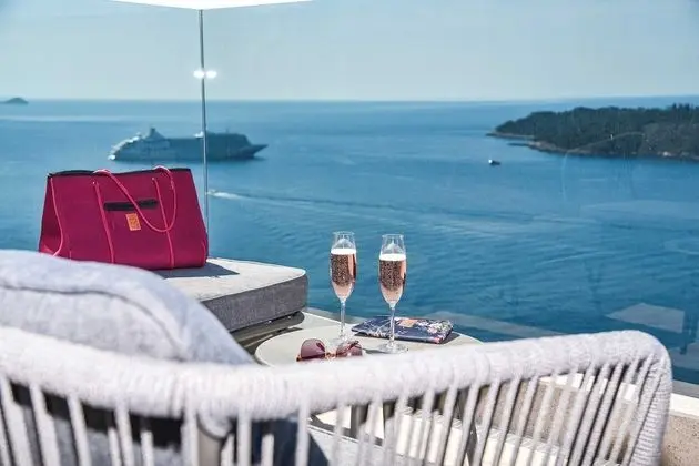 Apart Daire (Two bedroom Apartment with Terrace an)