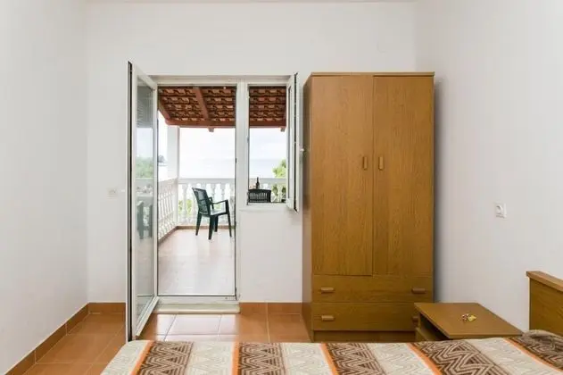 Üç Kişilik Oda, Teras, Deniz Manzaralı