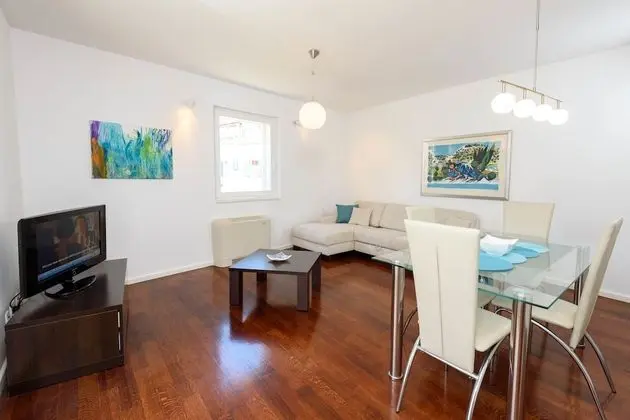 Luxury Apart Daire, 1 Yatak Odası, Balkon (3)