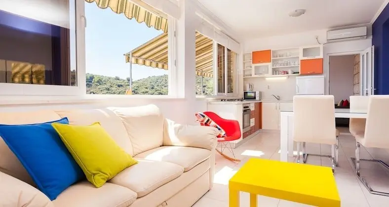 Apart Daire, Teras (KRISTINA)