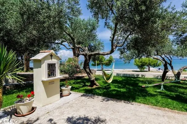 Apart Daire (One Bedroom Apartment with Balconies)