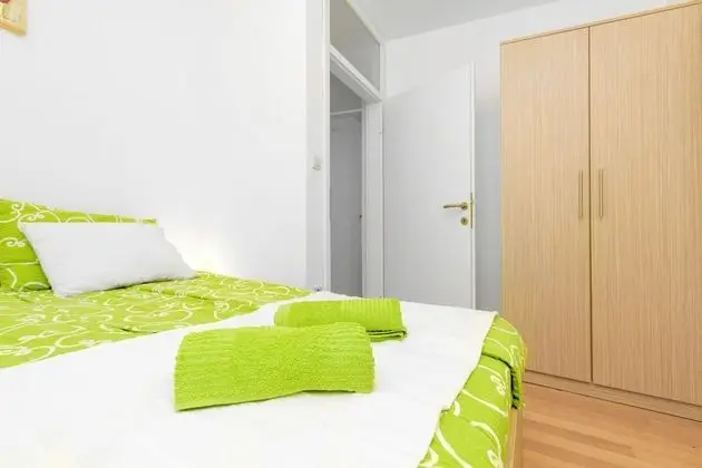 Apart Daire, 3 Yatak Odası, Bahçe Manzaralı (Rosemary)