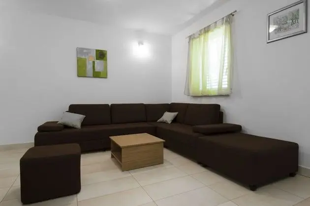 Apart Daire, 3 Yatak Odası, Bahçe Manzaralı (Rosemary)