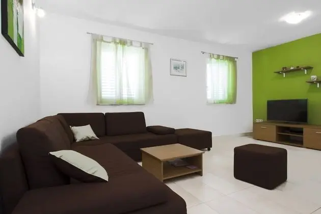 Apart Daire, 3 Yatak Odası, Bahçe Manzaralı (Rosemary)