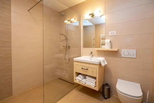 Apart Daire (Two-Bedroom Apartment with Balcony (A)