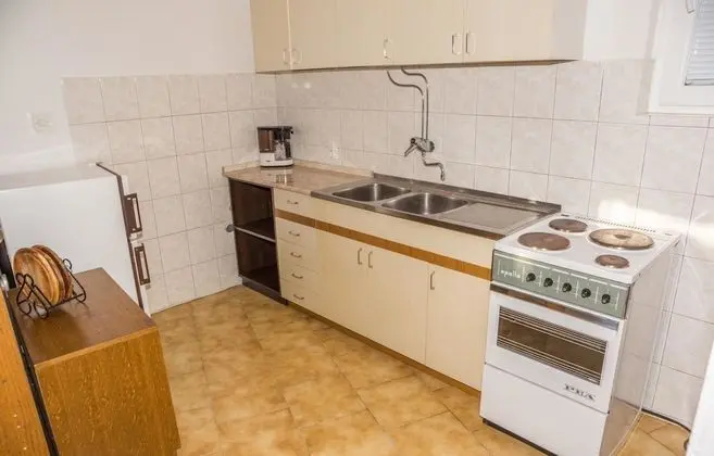 Apart Daire, 1 Çift Kişilik Yatak ve Çekyat