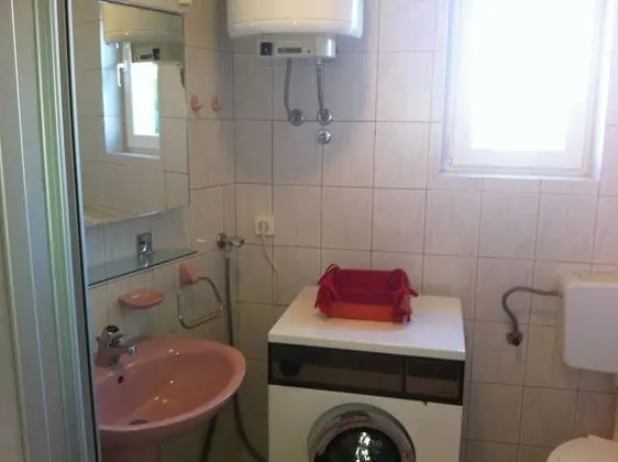 Apart Daire, 1 Çift Kişilik Yatak ve Çekyat