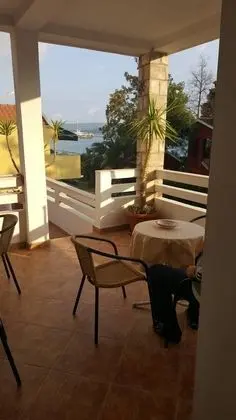 Comfort Apart Daire, 1 Yatak Odası, Teras, Deniz Manzaralı