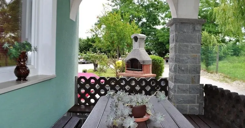 Apart Daire, 2 Yatak Odası, Bahçe Manzaralı